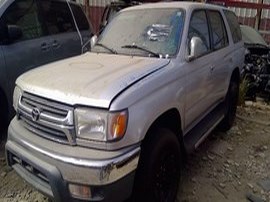 2002 TOYOTA 4RUNNER SILVER SR5 3.4L AT 2WD.  Z24870